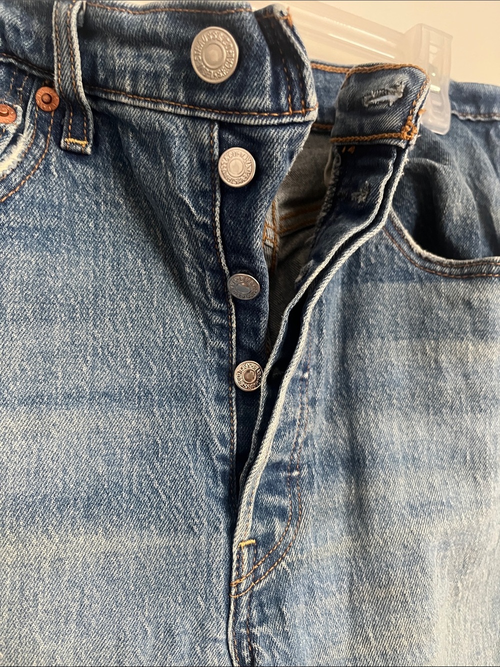 Levi’s Ribcage Straight Jeans - Picture 7 of 10